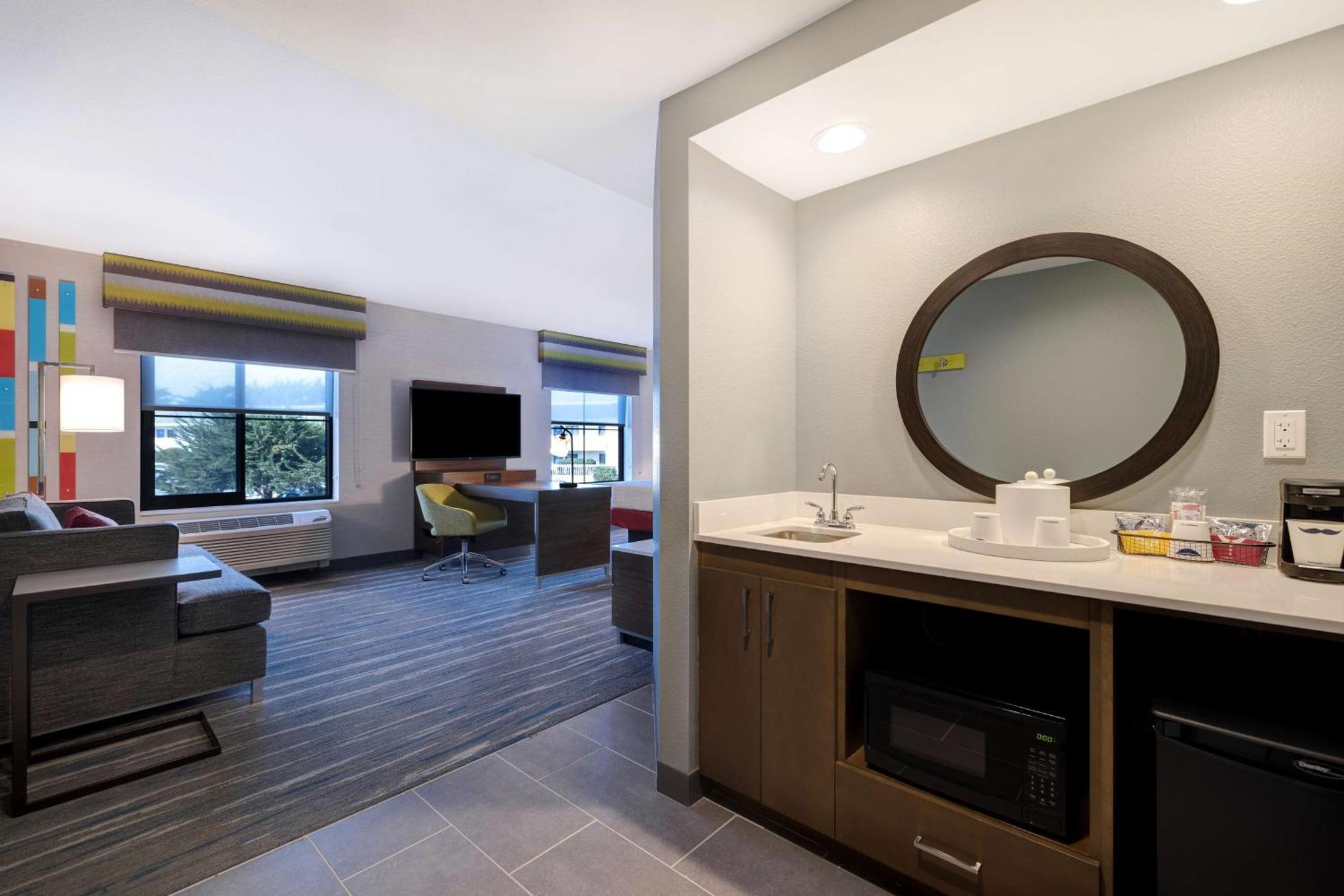 Hampton Inn & Suites Marina Zewnętrze zdjęcie